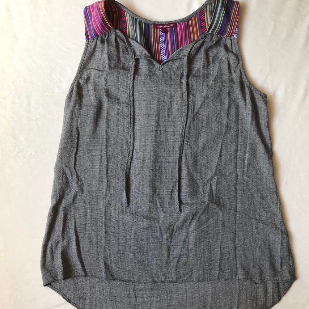 Back-patterned Sleeves Top